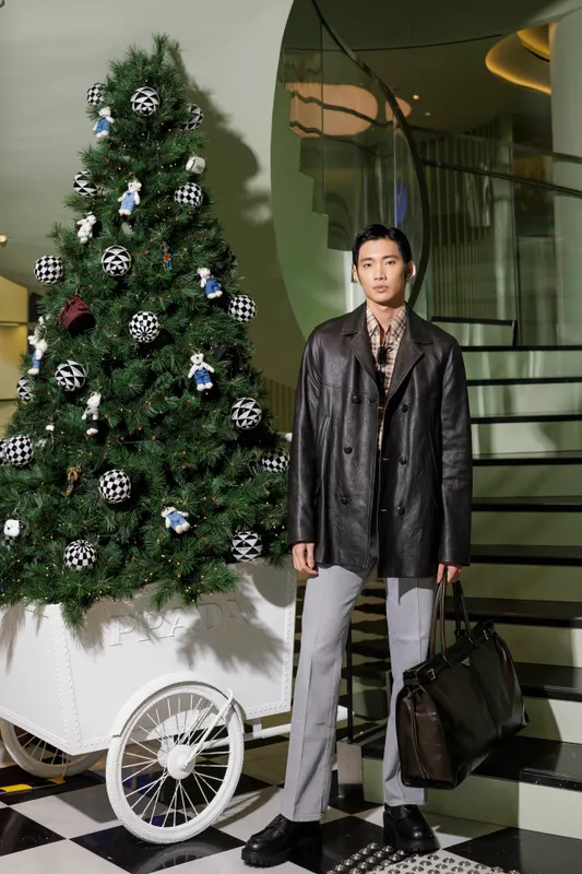 Prada — Lucas Jong
